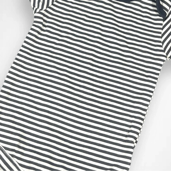 4/$20 Onesie’s Brand Black Striped Onesie - Picture 2 of 4